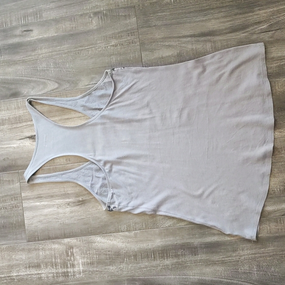 Express Tank Top - Picture 4 of 4